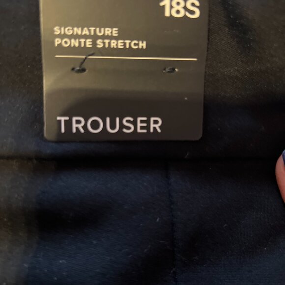 BNWT Torrid Studio Trousers. Size 18S - Picture 5 of 6